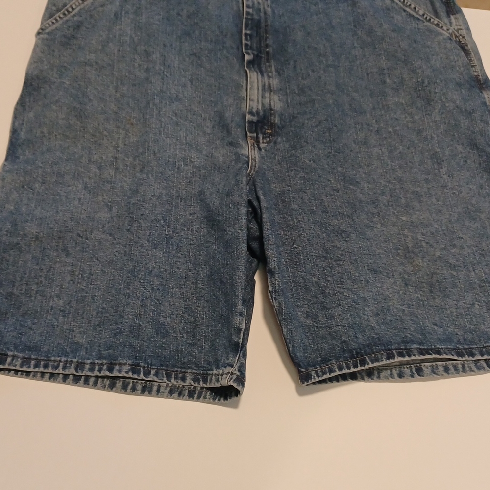 Wrangler Men's carpenter denim jean shorts size 46 utility pocket and loop